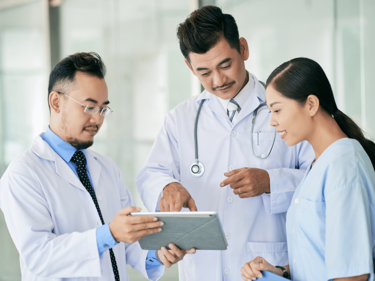 With AI medical documentation, specialists can confidently comply with regulatory standards.
