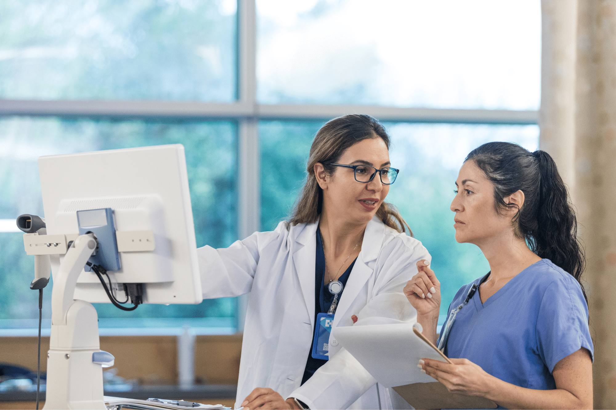Healthcare professionals use vascular EMR software to get a comprehensive overview of their patients' data.